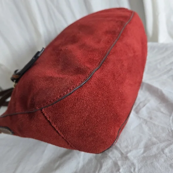 Beautiful Dooney & Bourke Crossbody - Picture 10 of 17